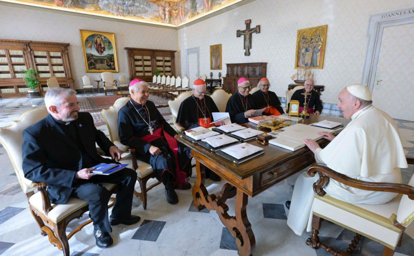 La Presidencia del CELAM entregó al Papa Francisco el Documento de la Asamblea Eclesial